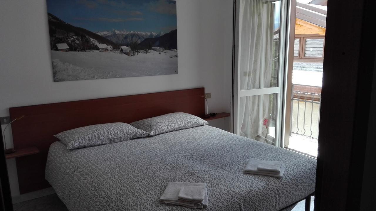 Residence Arvinei Malesco Pokoj fotografie